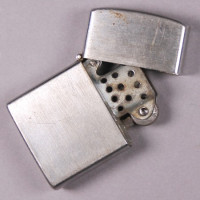 Briquet à essence de type Zippo, années 70