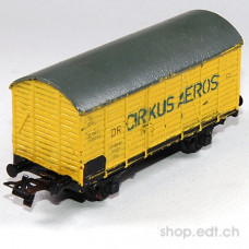 PIKO H0 DR covered freight wagon in good shape, 1957